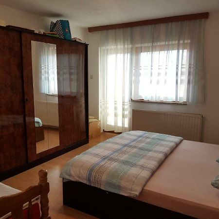 Ferienwohnung Kuca Za Odmor Sarcevic Prozor Exterior foto