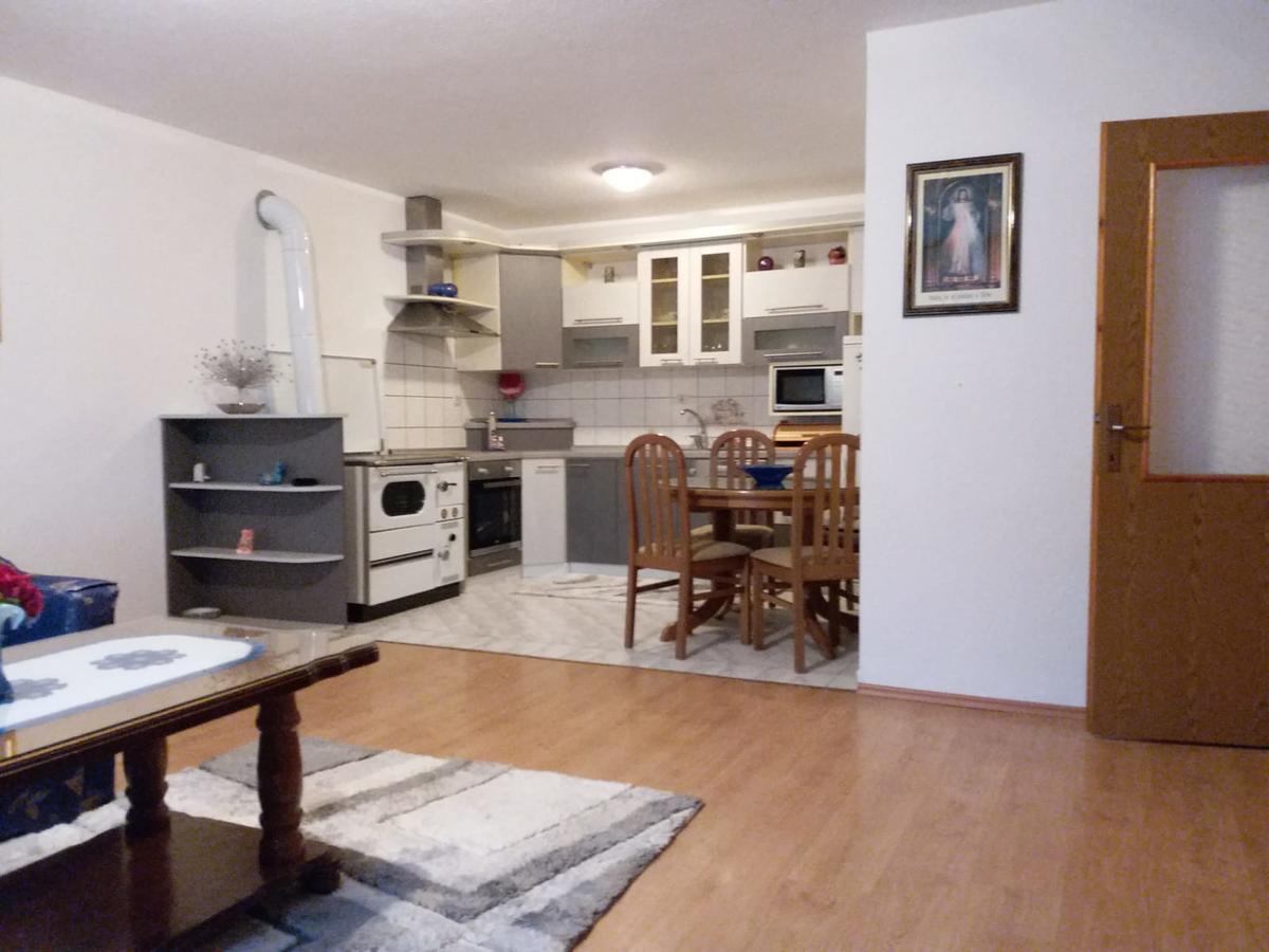 Ferienwohnung Kuca Za Odmor Sarcevic Prozor Exterior foto
