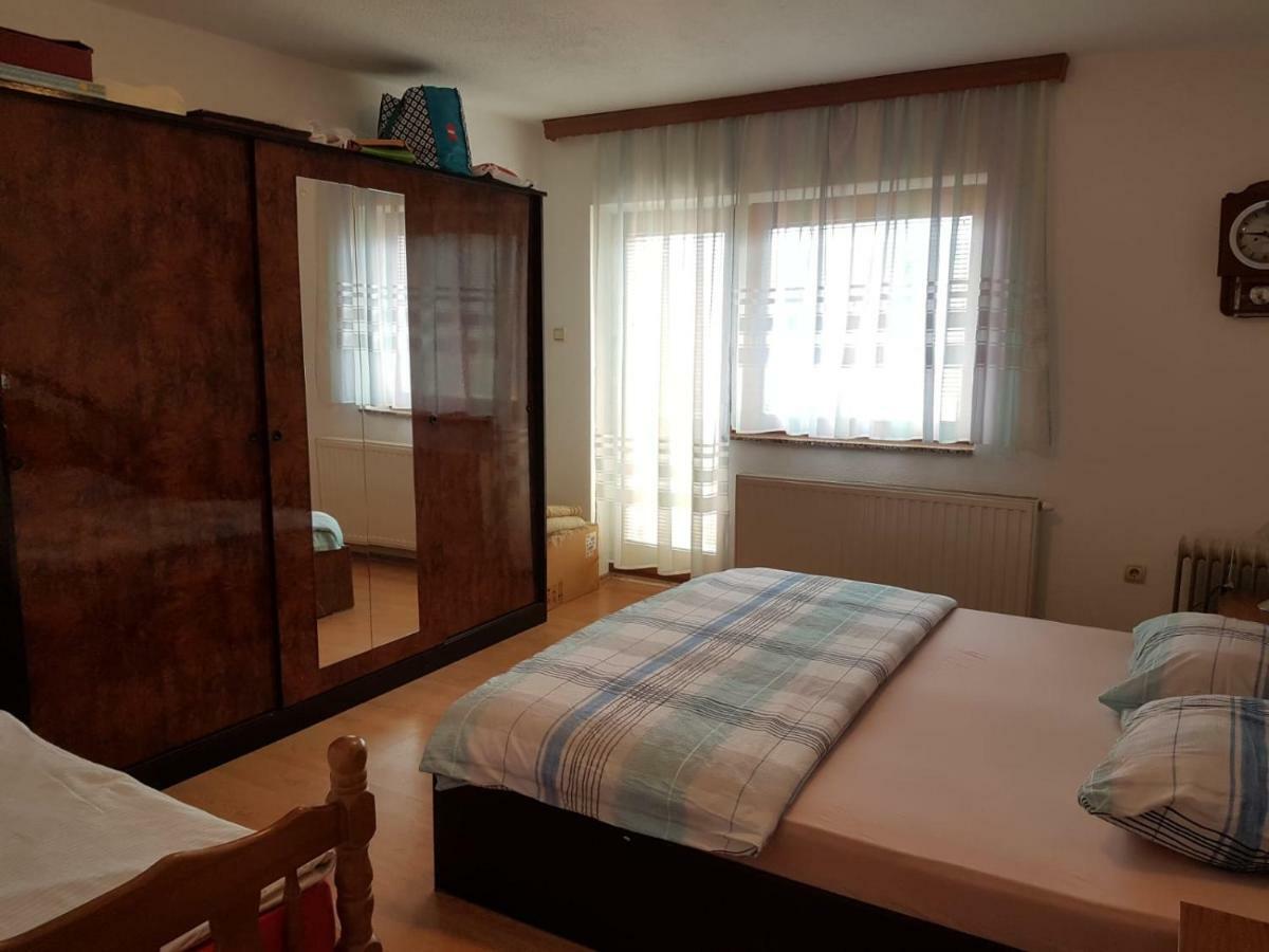 Ferienwohnung Kuca Za Odmor Sarcevic Prozor Exterior foto